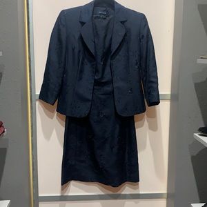 Silk 2-piece Ann Taylor dress and blazer set. Blue floral. Slight shoulder pad.